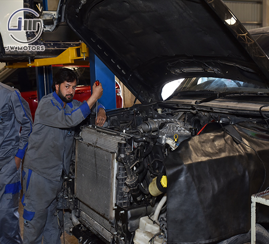 land rover, bmw, mercedes benz, audi, jaguar, porsche, chrysler, gmc, bentley