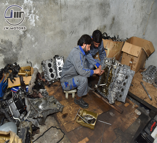 land rover, bmw, mercedes benz, audi, jaguar, porsche, chrysler, gmc, bentley