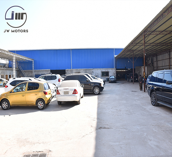 land rover, bmw, mercedes benz, audi, jaguar, porsche, chrysler, gmc, bentley