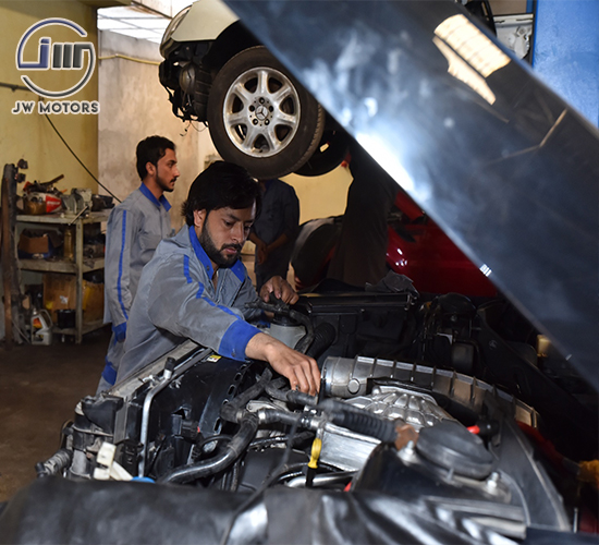 land rover, bmw, mercedes benz, audi, jaguar, porsche, chrysler, gmc, bentley