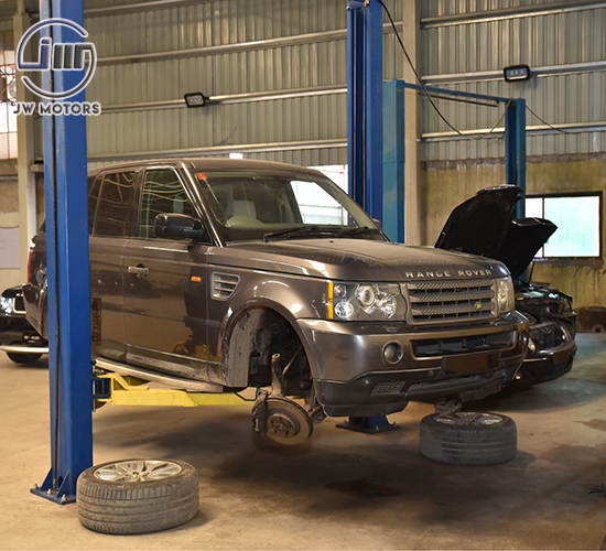 land rover, bmw, mercedes benz, audi, jaguar, porsche, chrysler, gmc, bentley