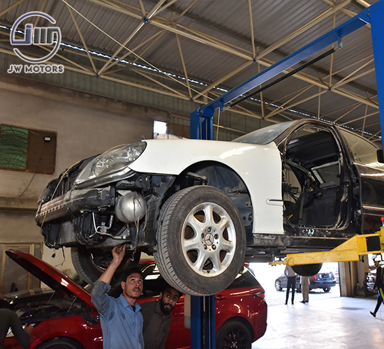 land rover, bmw, mercedes benz, audi, jaguar, porsche, chrysler, gmc, bentley