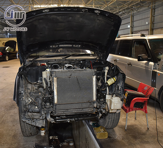 land rover, bmw, mercedes benz, audi, jaguar, porsche, chrysler, gmc, bentley