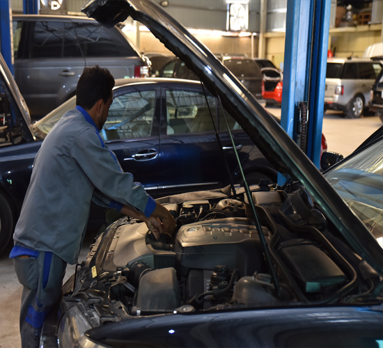 land rover, bmw, mercedes benz, audi, jaguar, porsche, chrysler, gmc, bentley