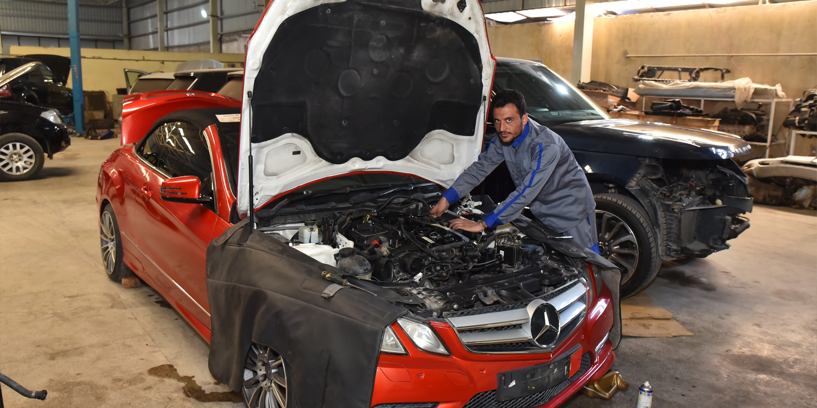 land rover, bmw, mercedes benz, audi, jaguar, porsche, chrysler, gmc, bentley